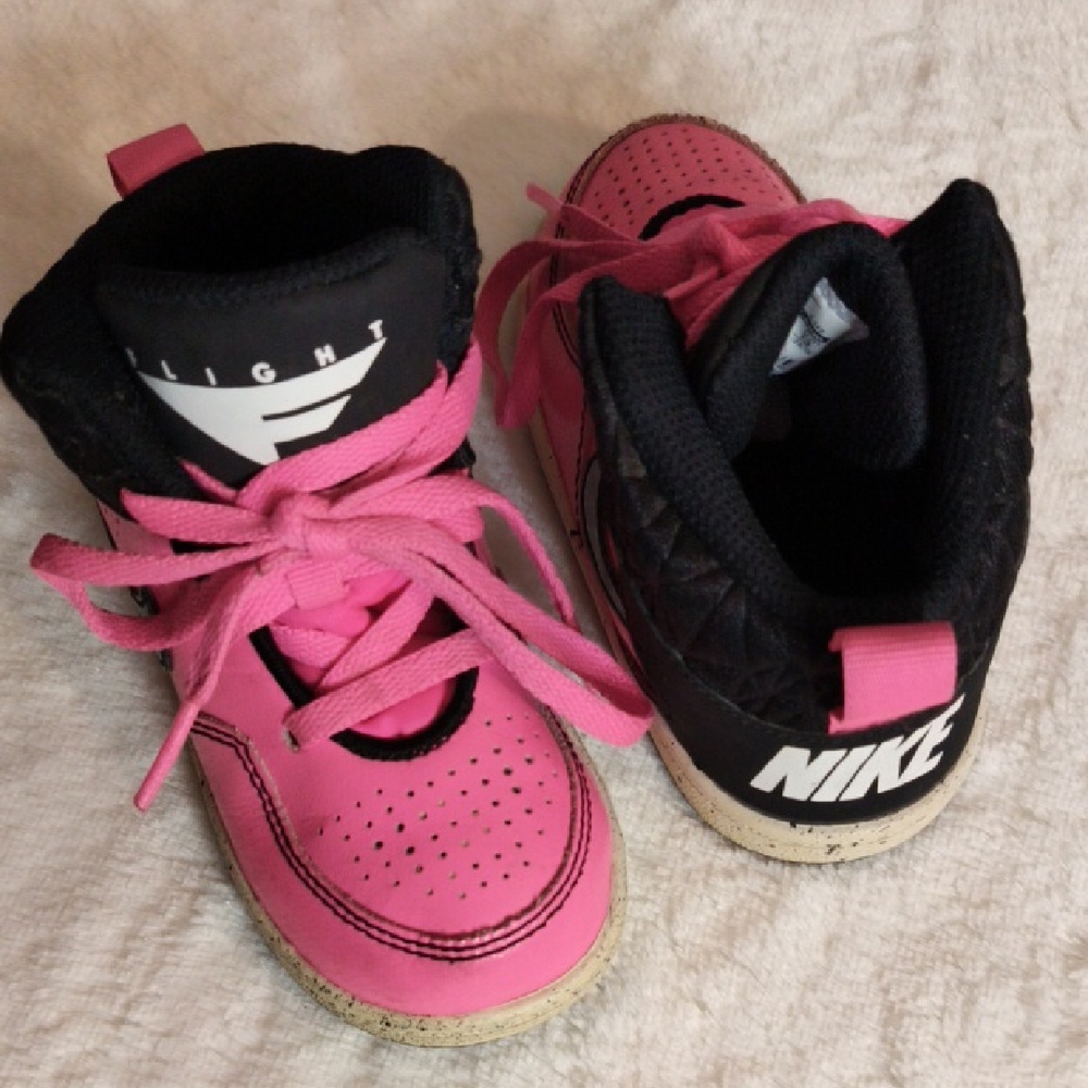 Nike Flight Girl's Pink and Black Sneakers Size 7C
